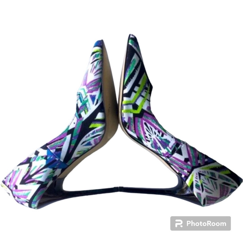 Madden Girl Abstract Pumps Purple, Green, Blue & Black size 7 - Picture 5 of 6